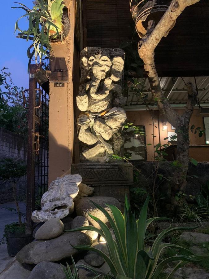 Vin Vin Hostel Ubud  Bagian luar foto